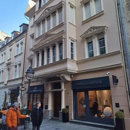Lux S Apartment